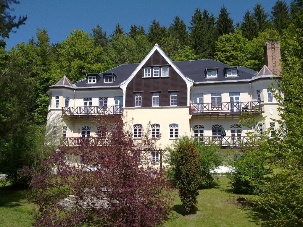 אמצברג Villa Wilisch מראה חיצוני תמונה